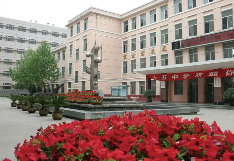 石家庄十五中学体育馆喷涂